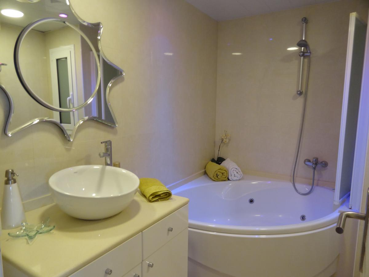 דירות סיטגס Ground Floor Sea View מראה חיצוני תמונה